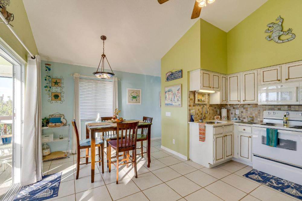 Little Gasparilla Island Paradise Walk to Beach!